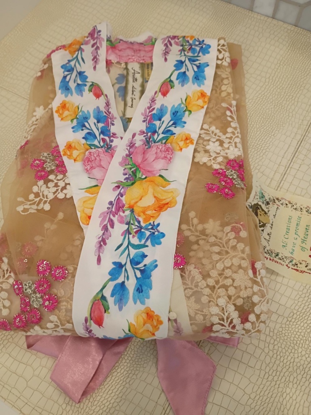 ARATTA SMALL NWT